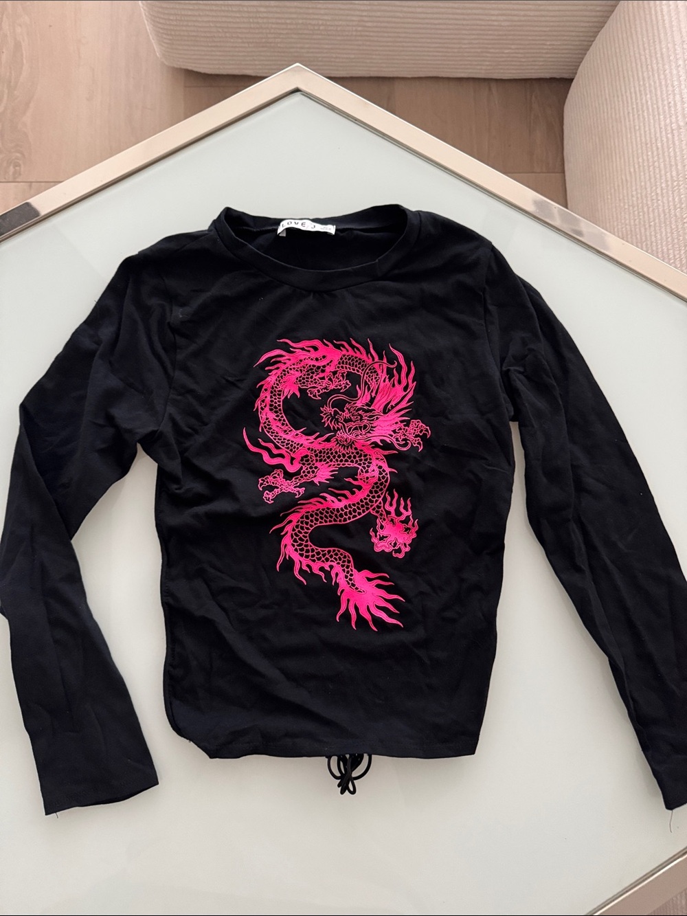 Women’s Black Long-Sleeve Shirt with Pink Dragon Graphic W Leggings